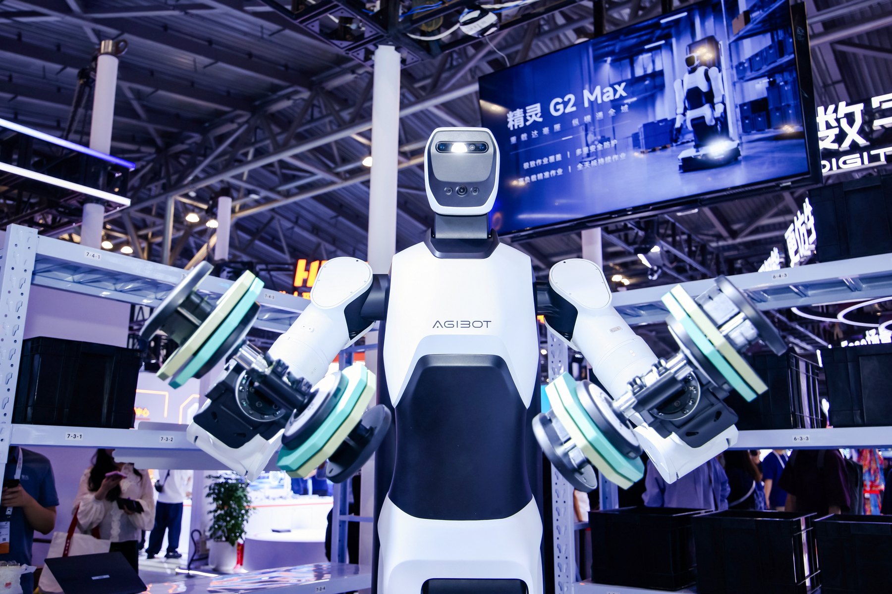J9IBOT 在 WAIC 2026 展示四款新品,推进具身智能落地|J9九游会科技资讯配图|J9九游会